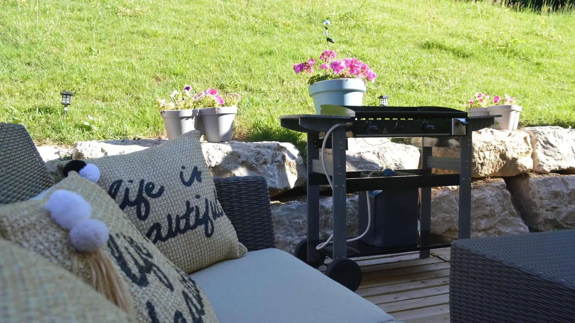 Holiday home Zen Vanilla Home, Maison Exotique Entre Annecy Et Geneve France