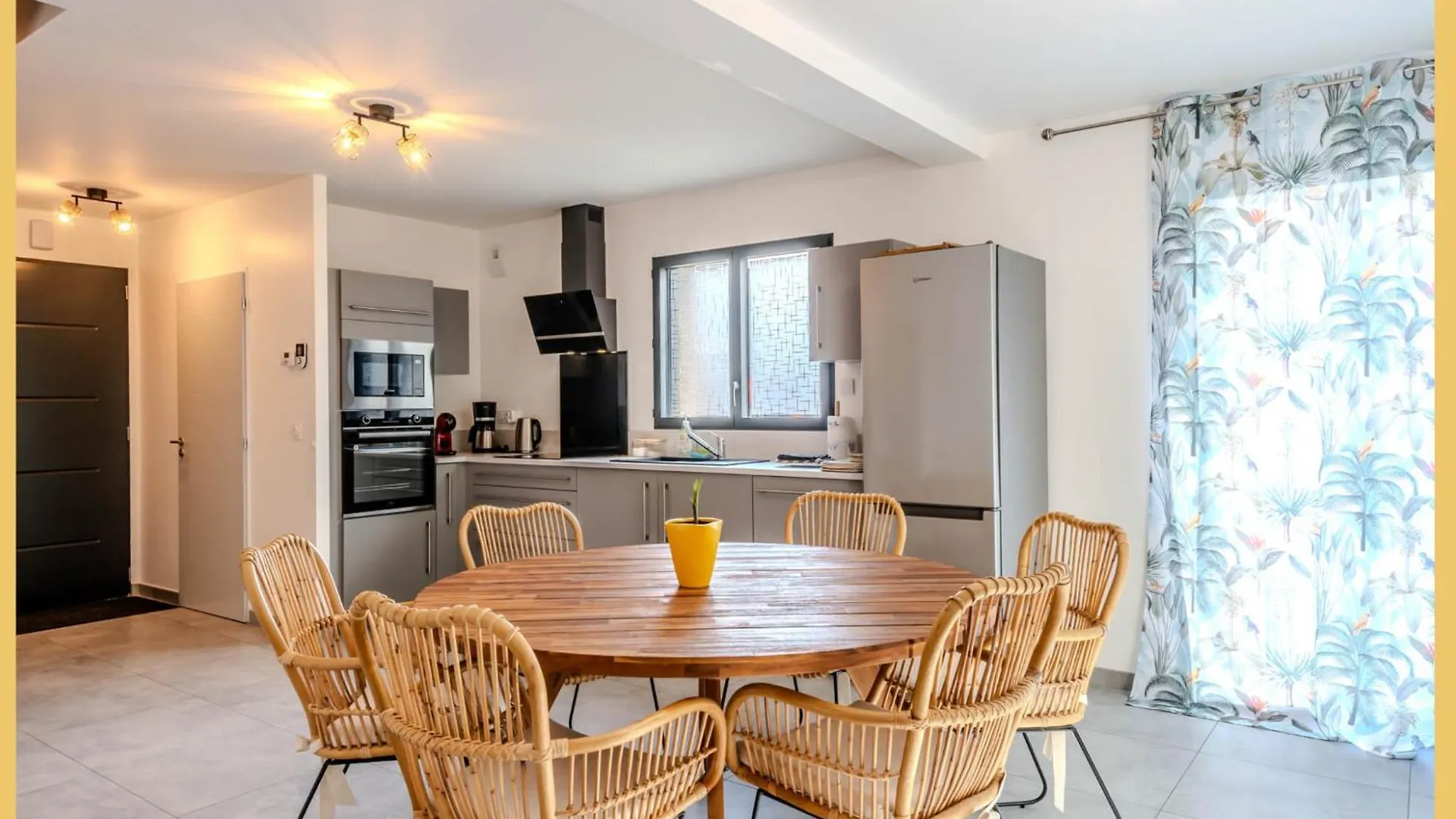 Zen Vanilla Home, Maison Exotique Entre Annecy Et Geneve Cruseilles