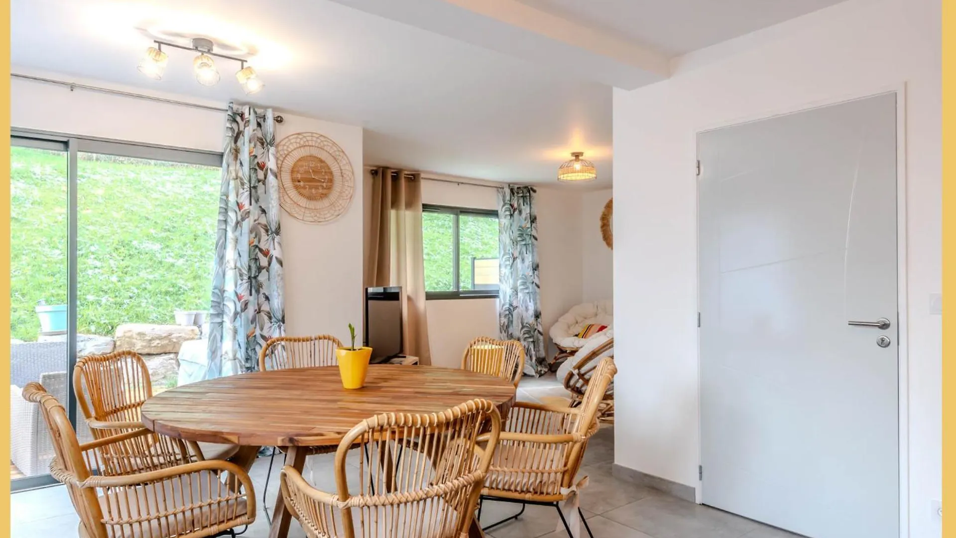 Zen Vanilla Home, Maison Exotique Entre Annecy Et Geneve Holiday home